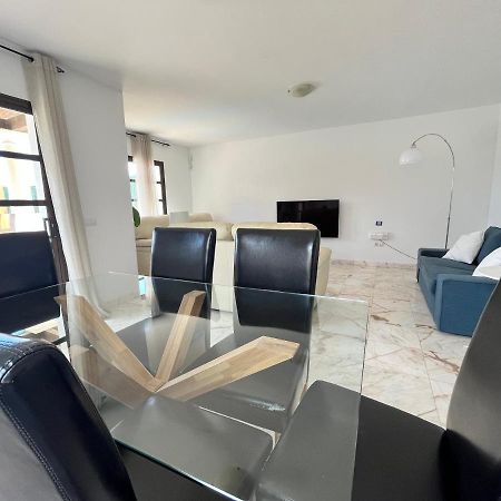 Ftv Holidays Homes Corralejo Bagian luar foto