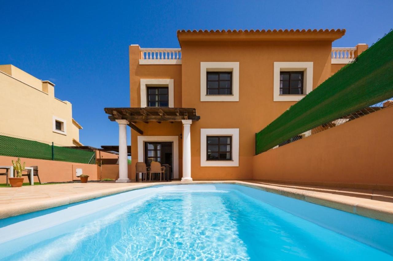 Ftv Holidays Homes Corralejo Bagian luar foto