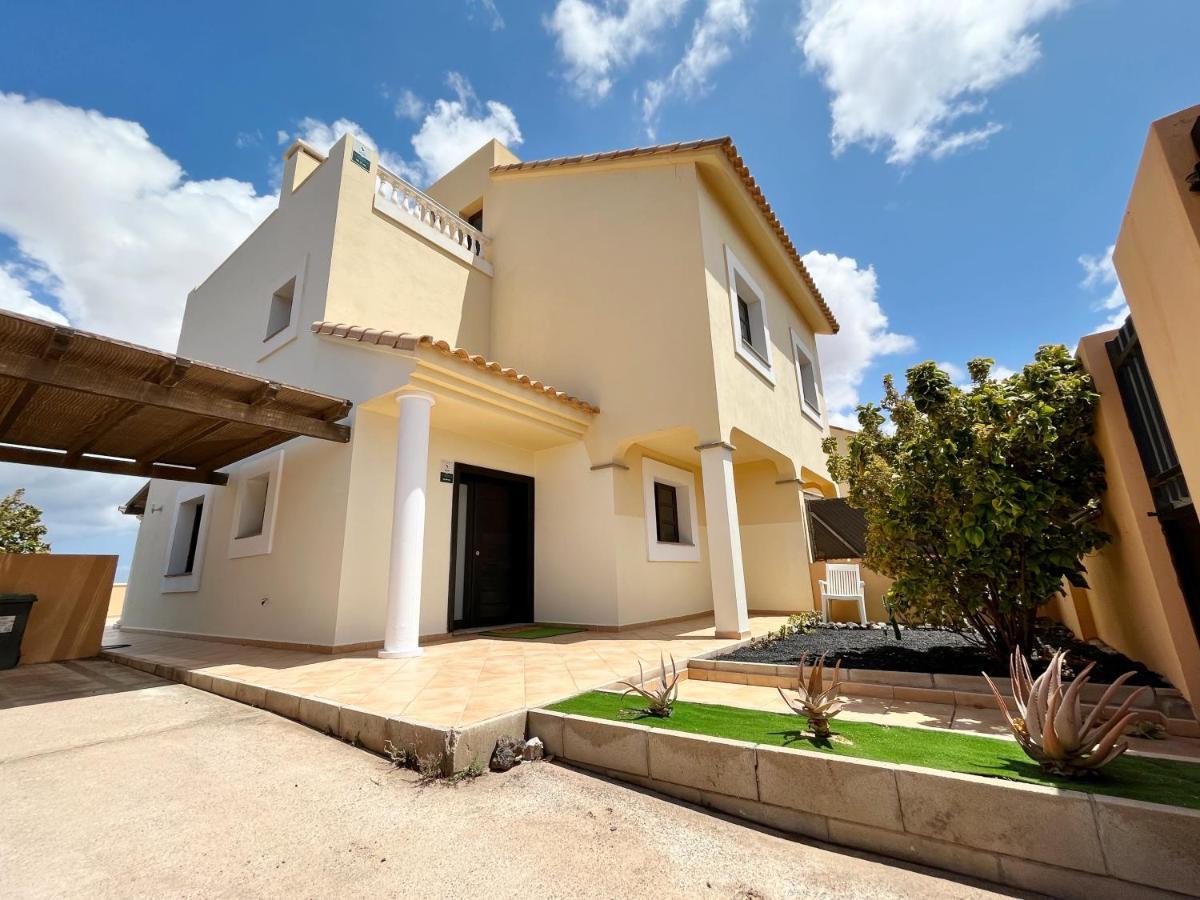 Ftv Holidays Homes Corralejo Bagian luar foto